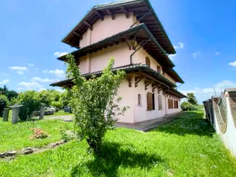 Immagine 3 di Villa in vendita  a Mede