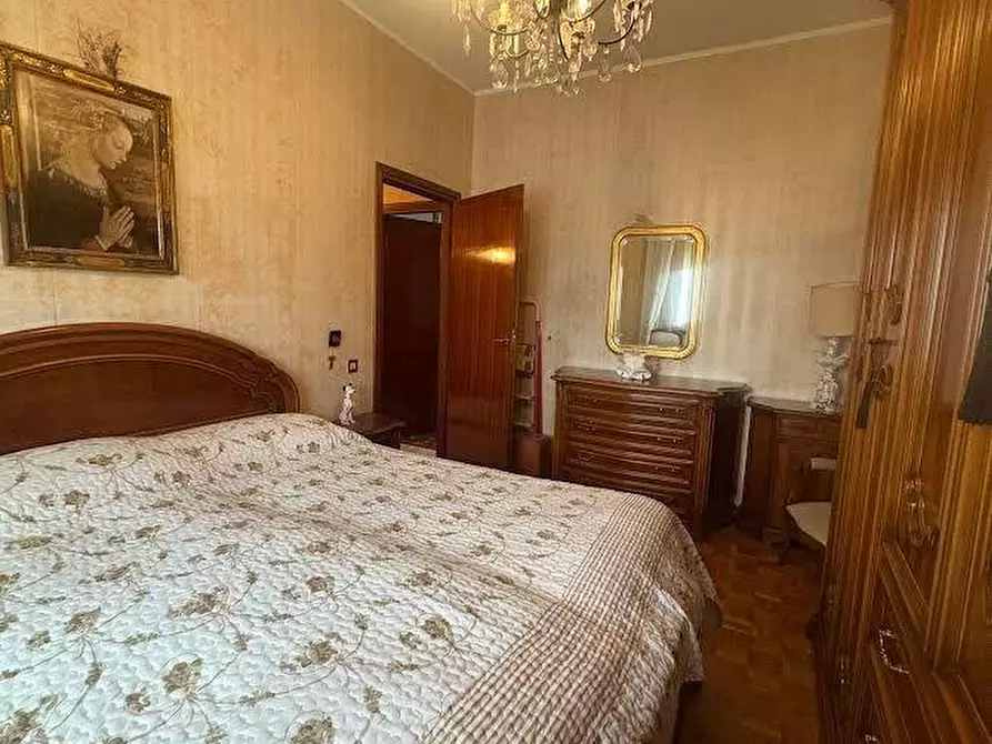 Immagine 16 di Appartamento in vendita  a Livorno