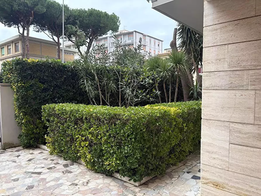 Immagine 23 di Appartamento in vendita  a Livorno