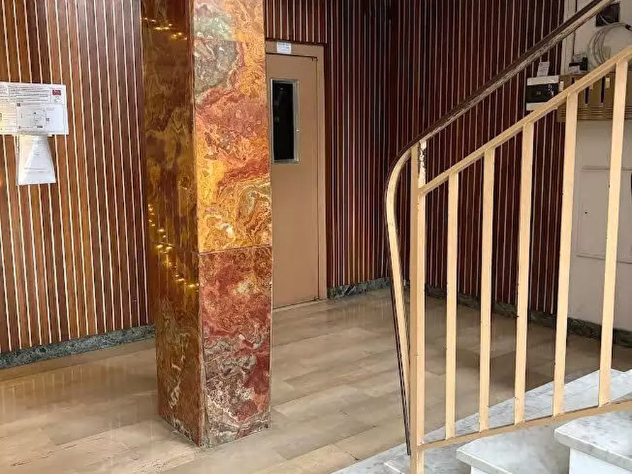 Immagine 24 di Appartamento in vendita  a Livorno