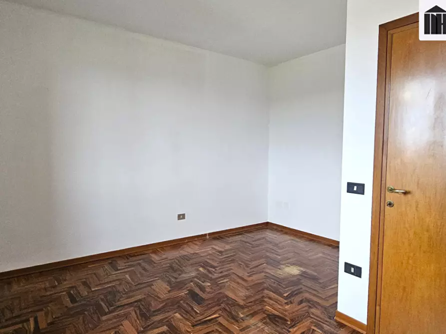 Immagine 20 di Appartamento in vendita  a Santa Croce Sull'arno