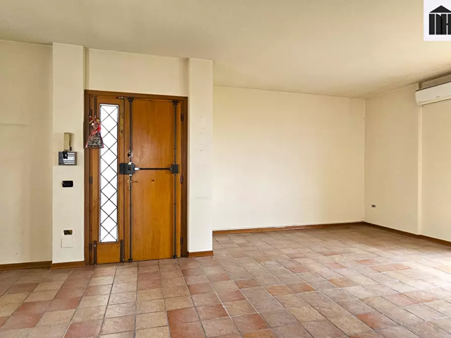 Immagine 5 di Appartamento in vendita  a Santa Croce Sull'arno