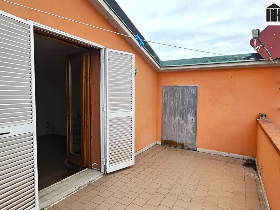 Immagine 23 di Appartamento in vendita  a Santa Croce Sull'arno