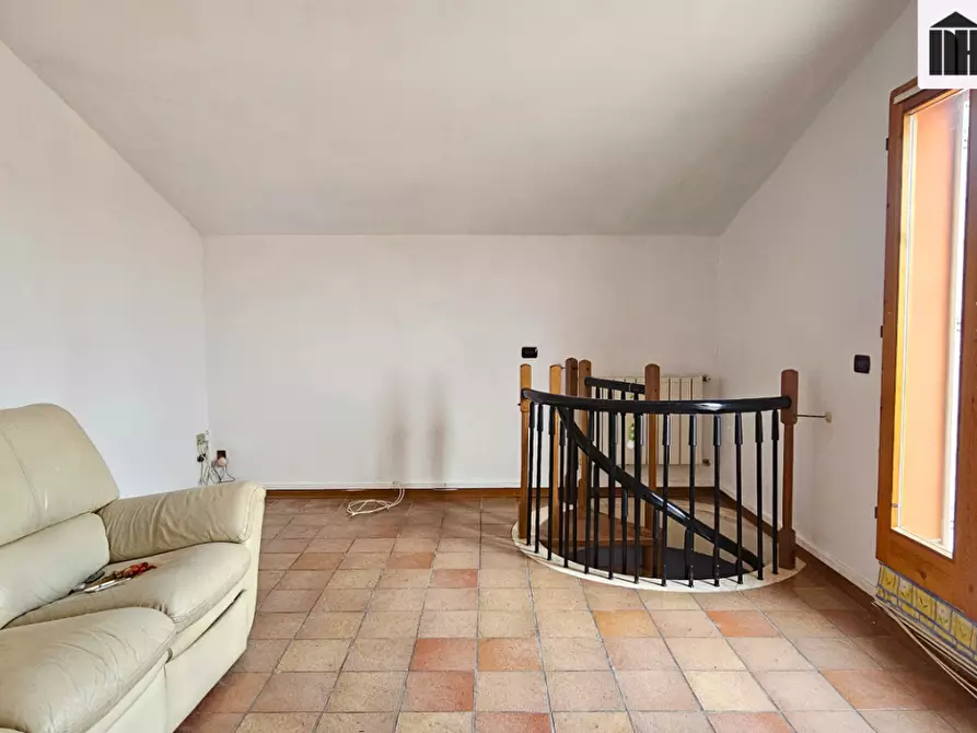 Immagine 22 di Appartamento in vendita  a Santa Croce Sull'arno