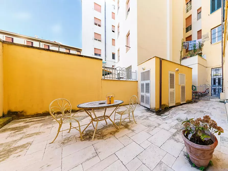 Immagine 42 di Ufficio in affitto  a Livorno