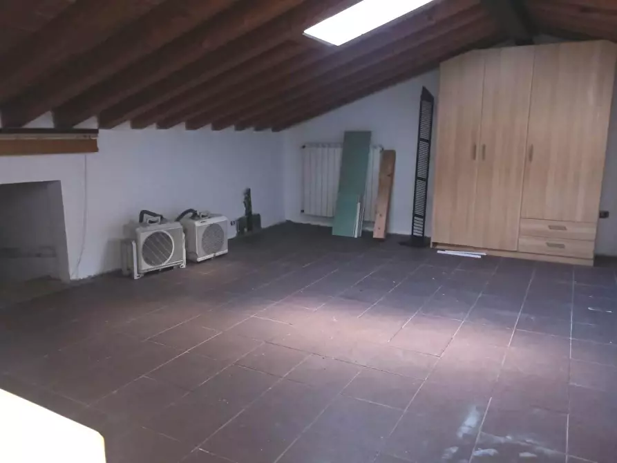 Immagine 6 di Terratetto in affitto  a Cascina