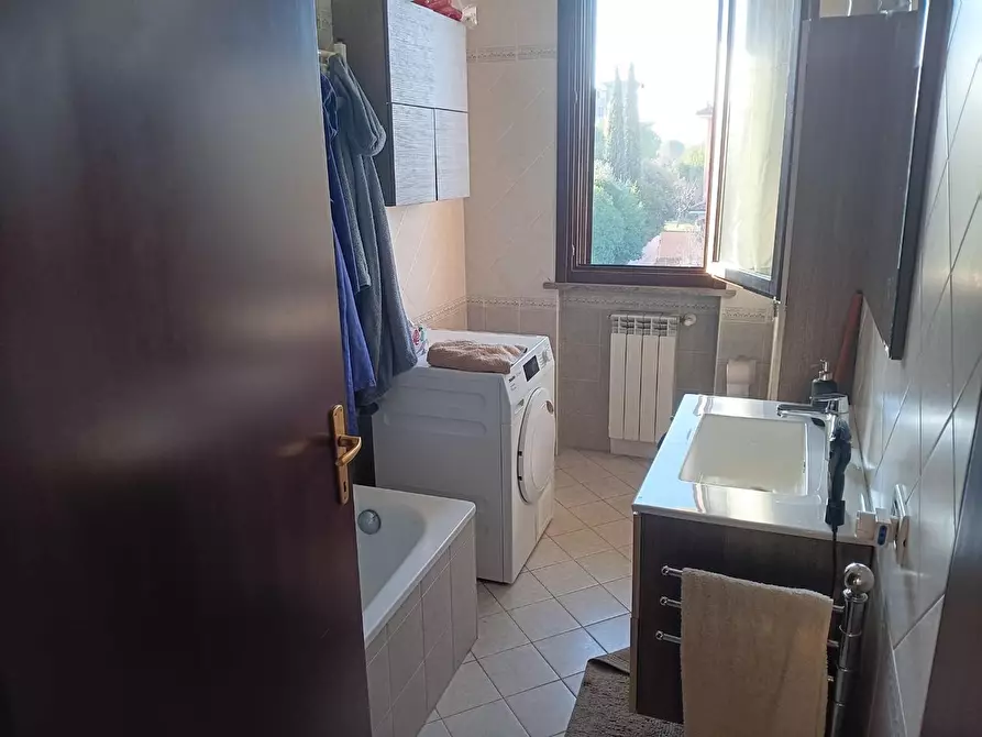 Immagine 12 di Appartamento in vendita  a Pontedera