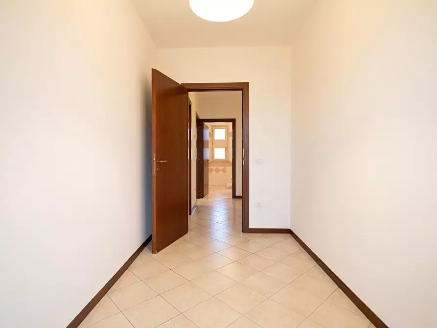 Immagine 9 di Appartamento in vendita  a Santa Maria A Monte