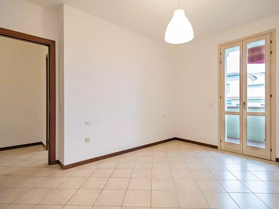 Immagine 6 di Appartamento in vendita  a Santa Maria A Monte