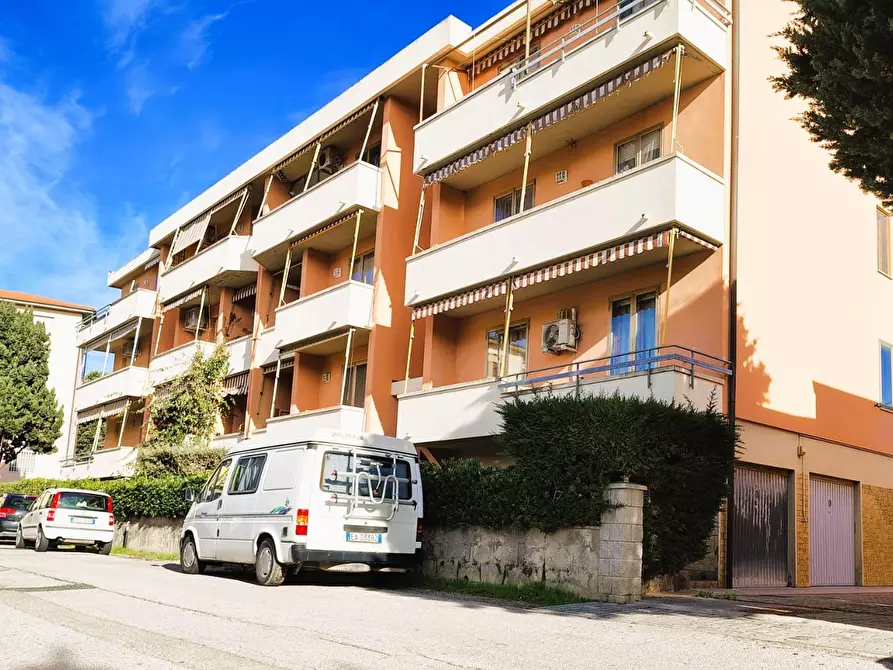 Immagine 16 di Appartamento in vendita  a Rosignano Marittimo