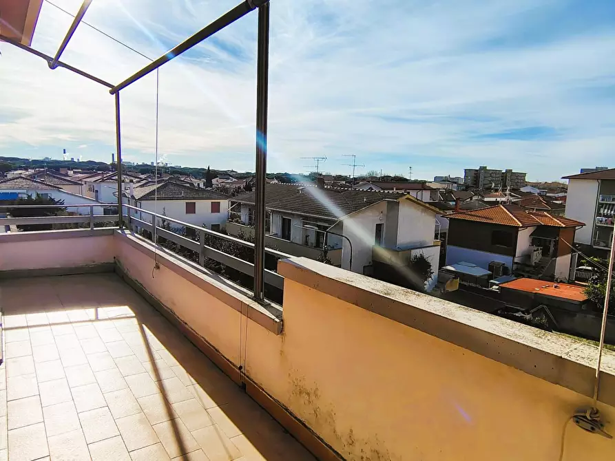 Immagine 10 di Appartamento in vendita  a Rosignano Marittimo