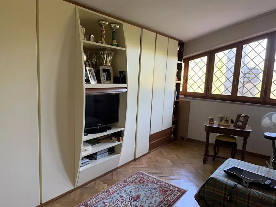 Immagine 22 di Villa in vendita  a Castelnuovo Magra