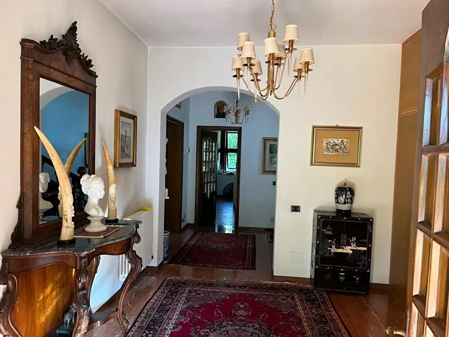 Immagine 19 di Villa in vendita  a Castelnuovo Magra
