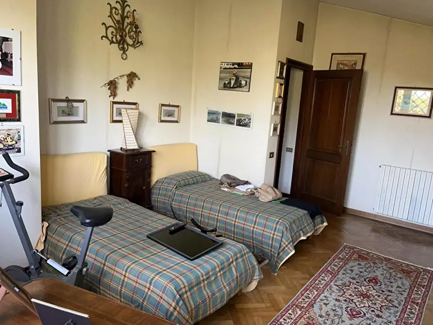 Immagine 21 di Villa in vendita  a Castelnuovo Magra