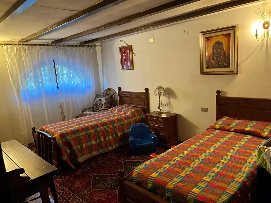 Immagine 23 di Villa in vendita  a Castelnuovo Magra