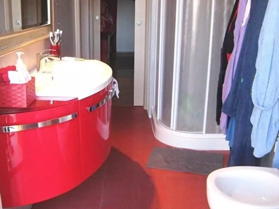 Immagine 7 di Terratetto in vendita  a Viareggio