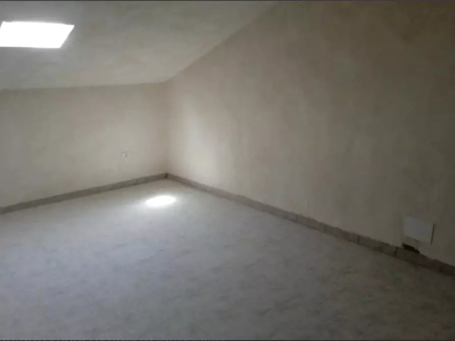 Immagine 15 di Appartamento in vendita  a Asciano