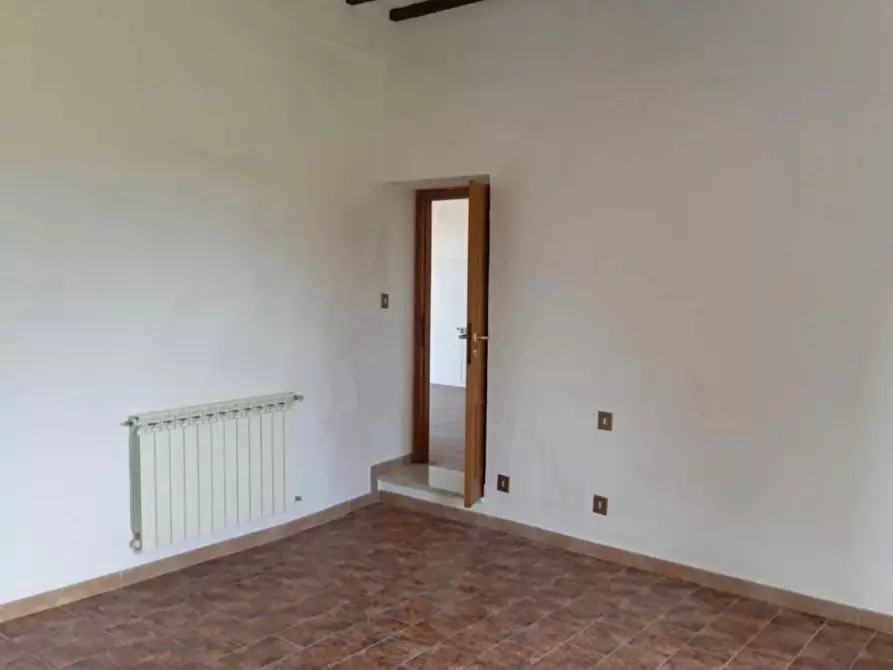 Immagine 8 di Appartamento in vendita  a Asciano