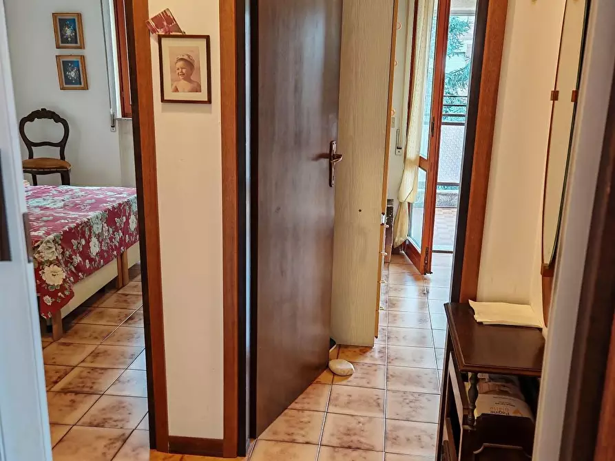 Immagine 5 di Appartamento in vendita  a Carrara