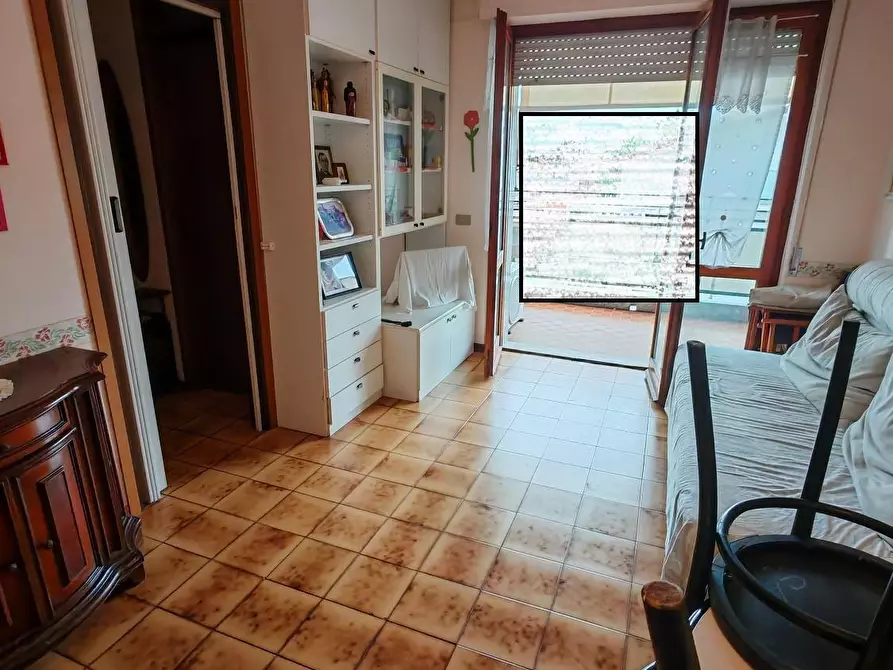 Immagine 4 di Appartamento in vendita  a Carrara