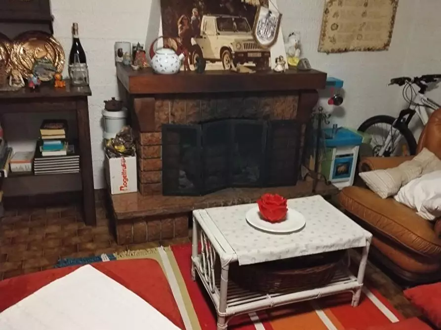 Immagine 15 di Casa bifamiliare in vendita  a Massa