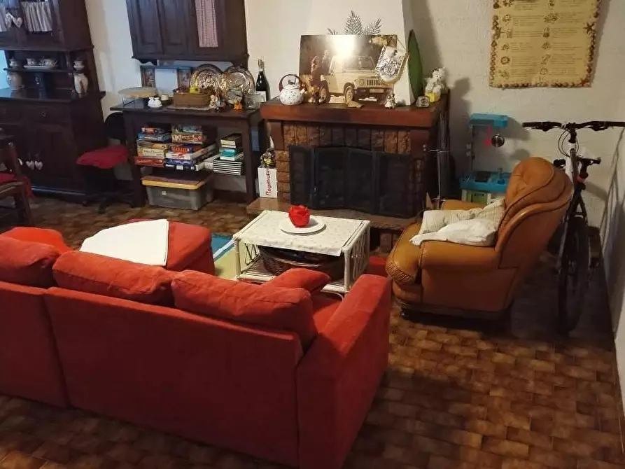 Immagine 14 di Casa bifamiliare in vendita  a Massa