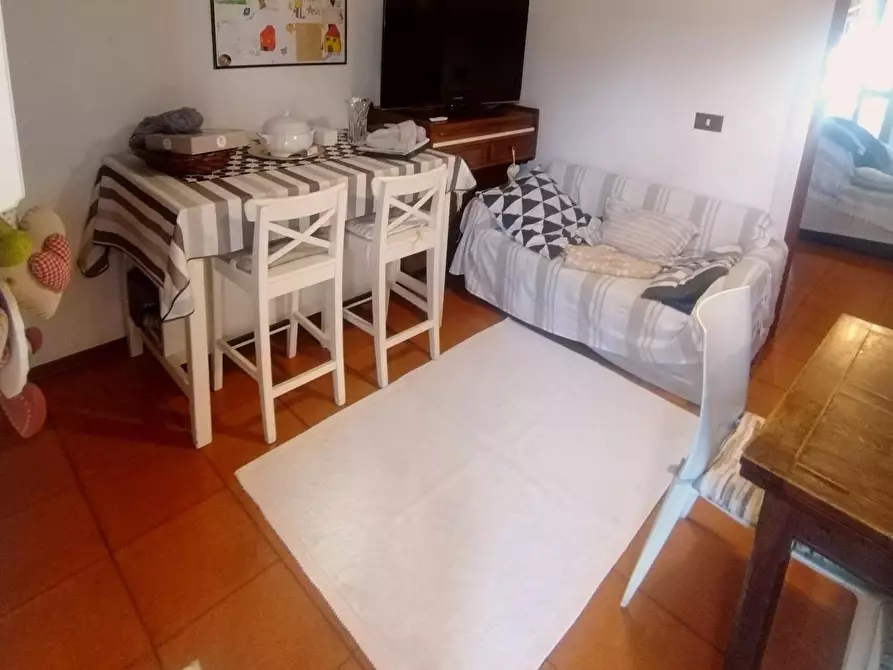 Immagine 12 di Casa bifamiliare in vendita  a Massa