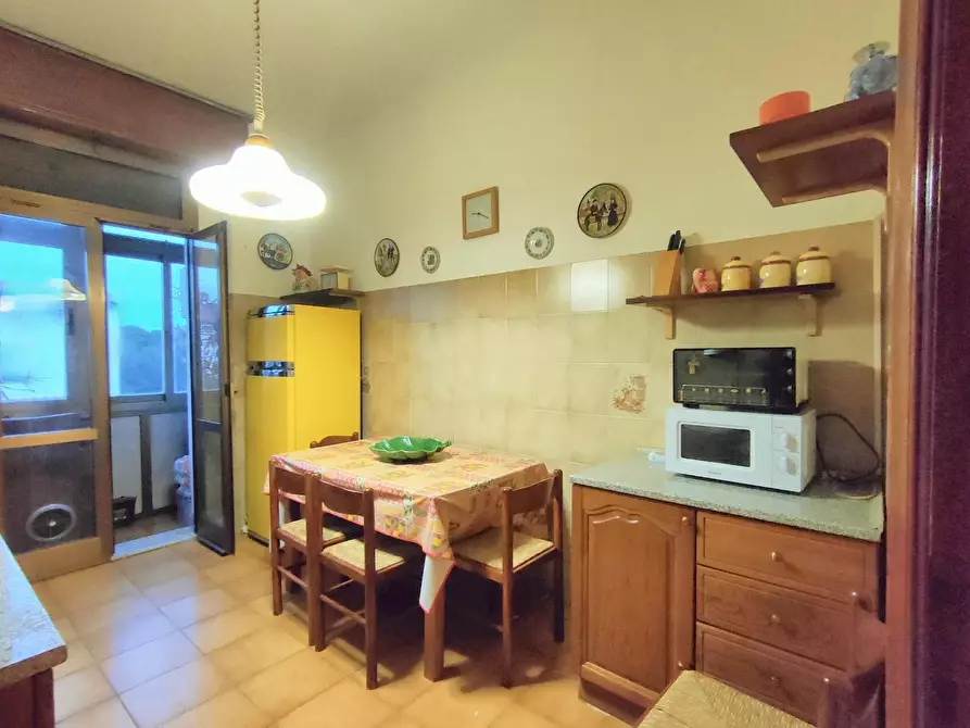 Immagine 10 di Appartamento in vendita  a Pisa