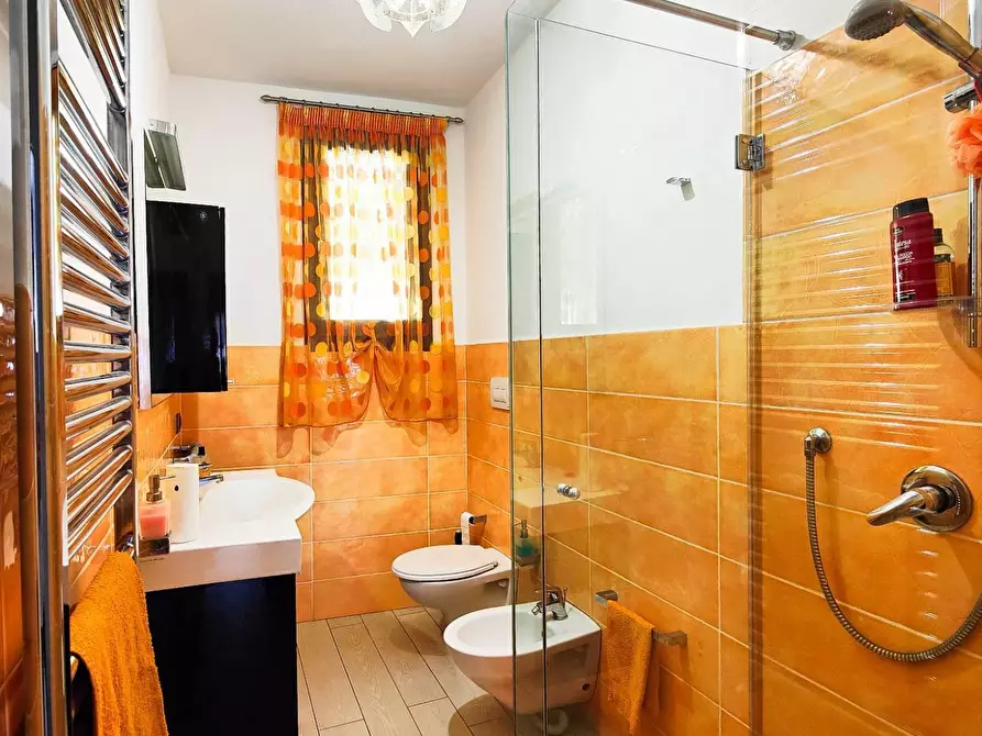 Immagine 27 di Villa in vendita  a San Giuliano Terme