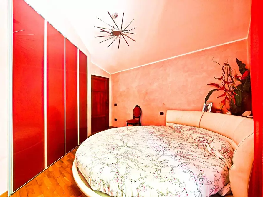 Immagine 17 di Villa in vendita  a San Giuliano Terme