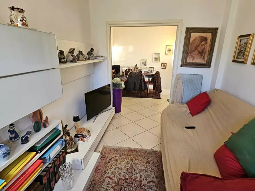 Immagine 7 di Appartamento in vendita  a Montignoso