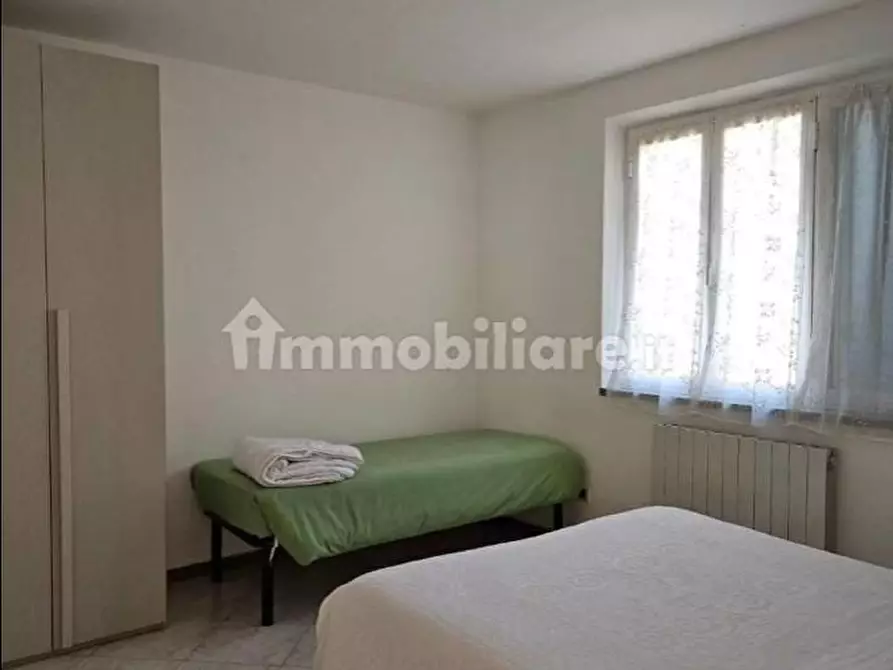 Immagine 4 di Villa in vendita  a Cascina