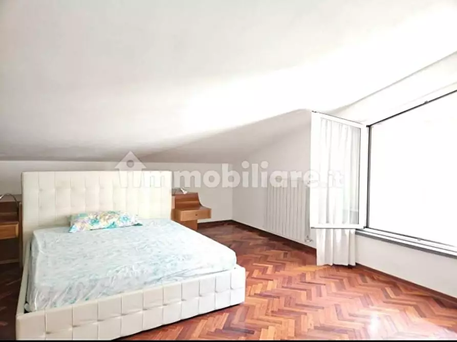 Immagine 15 di Villa in vendita  a Cascina