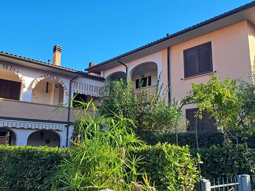 Immagine 1 di Appartamento in vendita  a Rosignano Marittimo