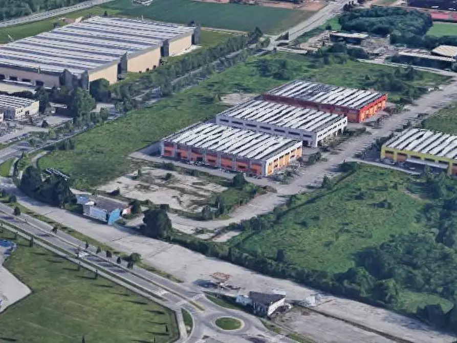 Immagine 2 di Terreno agricolo in vendita  a Villasanta