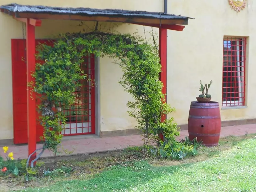 Immagine 17 di Casa colonica in vendita  a Casciana Terme Lari