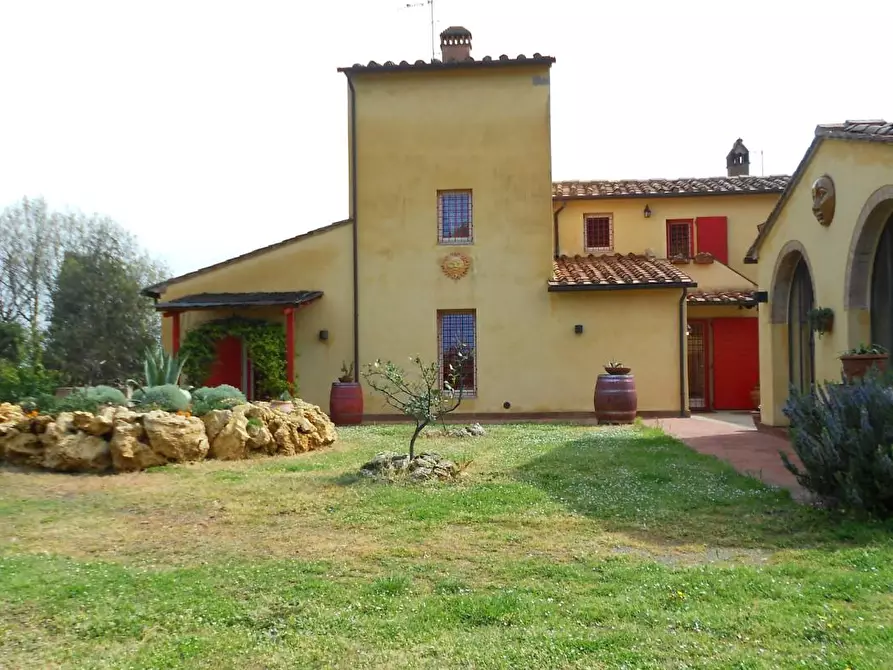 Immagine 68 di Villa in vendita  a Casciana Terme Lari