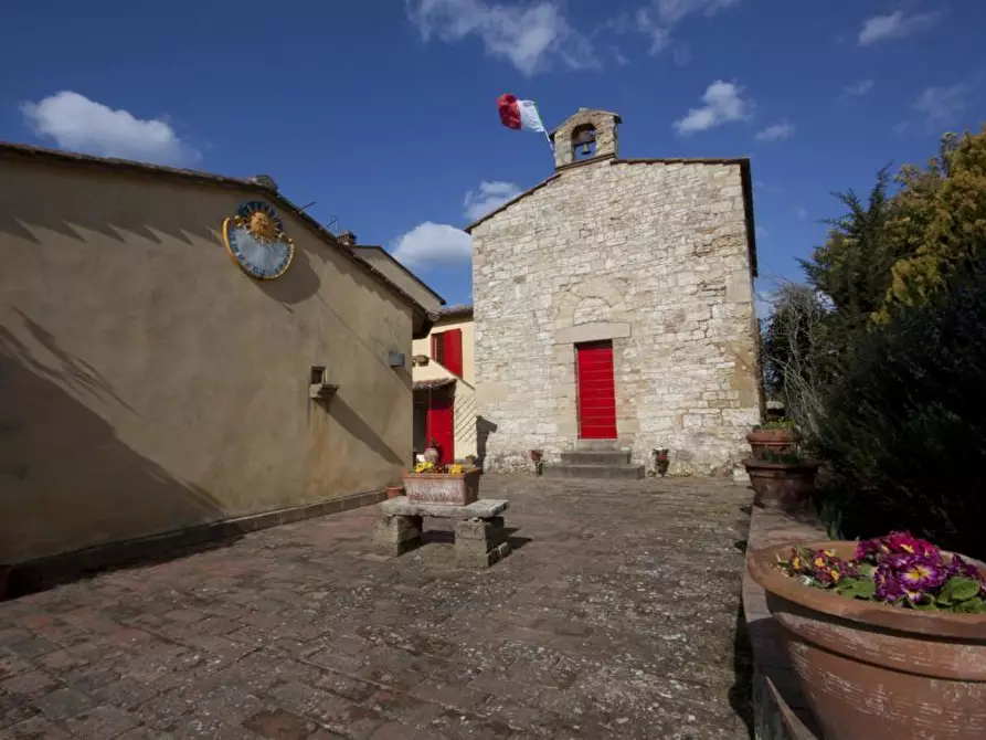 Immagine 4 di Villa in vendita  a Casciana Terme Lari
