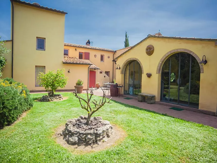 Immagine 101 di Villa in vendita  a Casciana Terme Lari