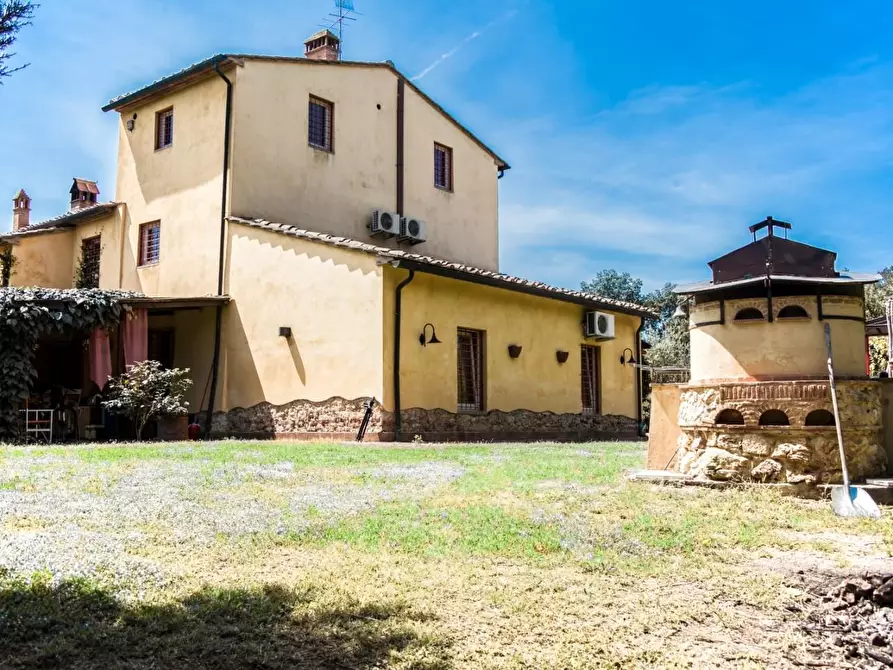 Immagine 41 di Casa colonica in vendita  a Casciana Terme Lari