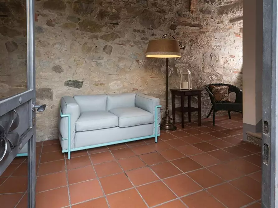 Immagine 17 di Appartamento in vendita  a Colle Di Val D'elsa