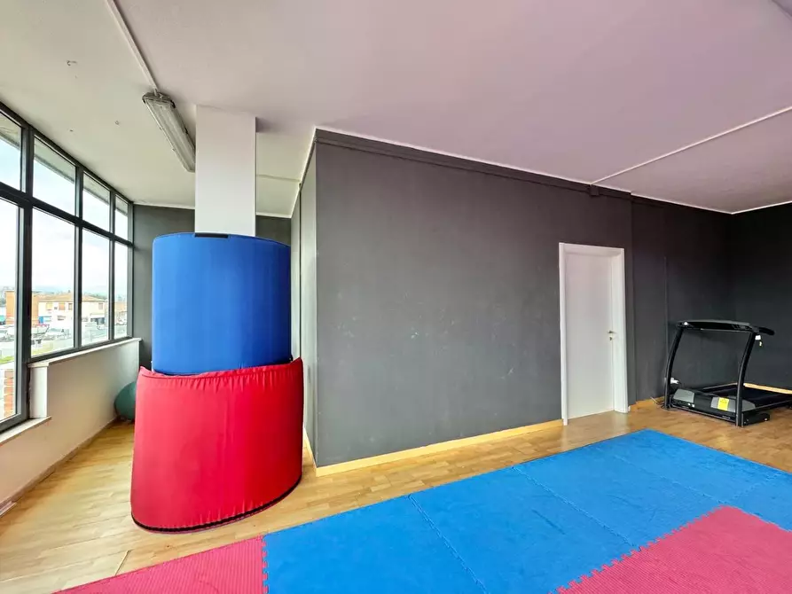 Immagine 8 di Attività commerciale in vendita  a Casciana Terme Lari