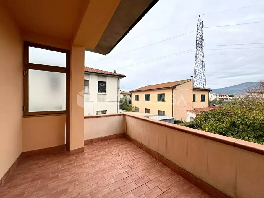 Immagine 43 di Villa in vendita  a Calcinaia