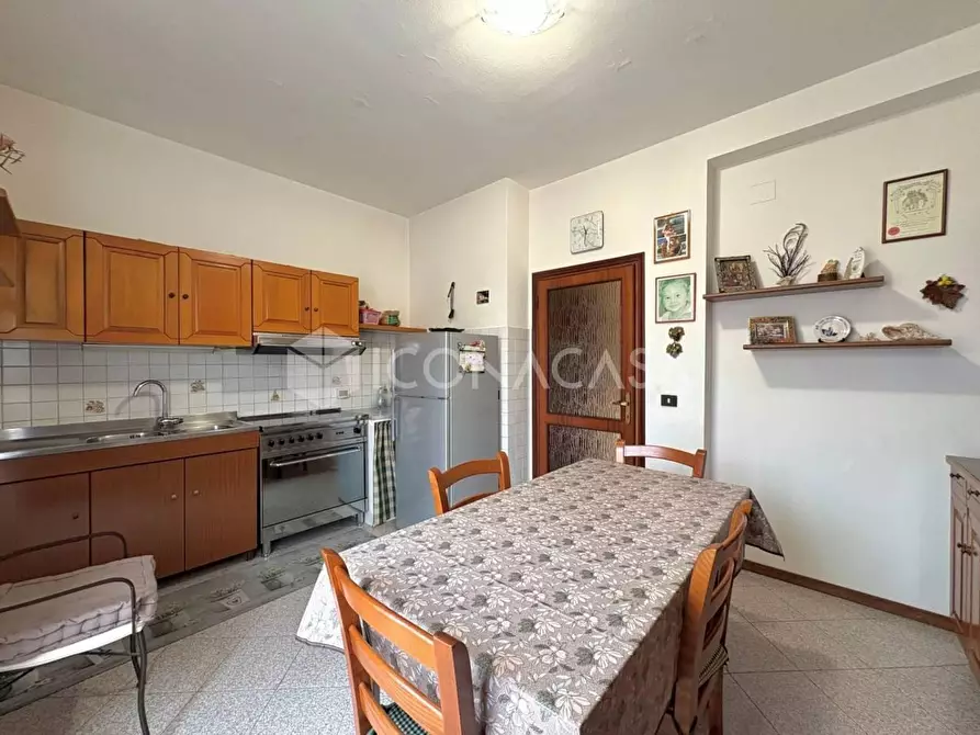 Immagine 41 di Villa in vendita  a Calcinaia