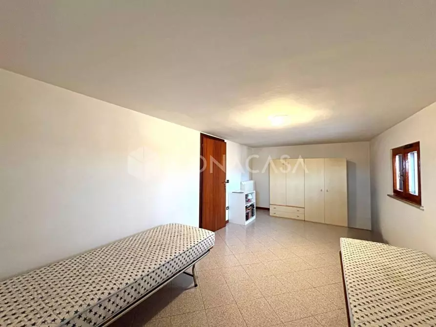 Immagine 50 di Villa in vendita  a Calcinaia