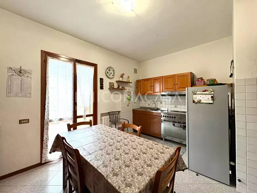 Immagine 40 di Villa in vendita  a Calcinaia