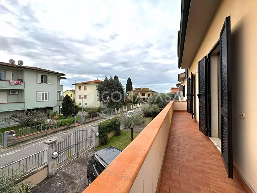 Immagine 26 di Villa in vendita  a Calcinaia