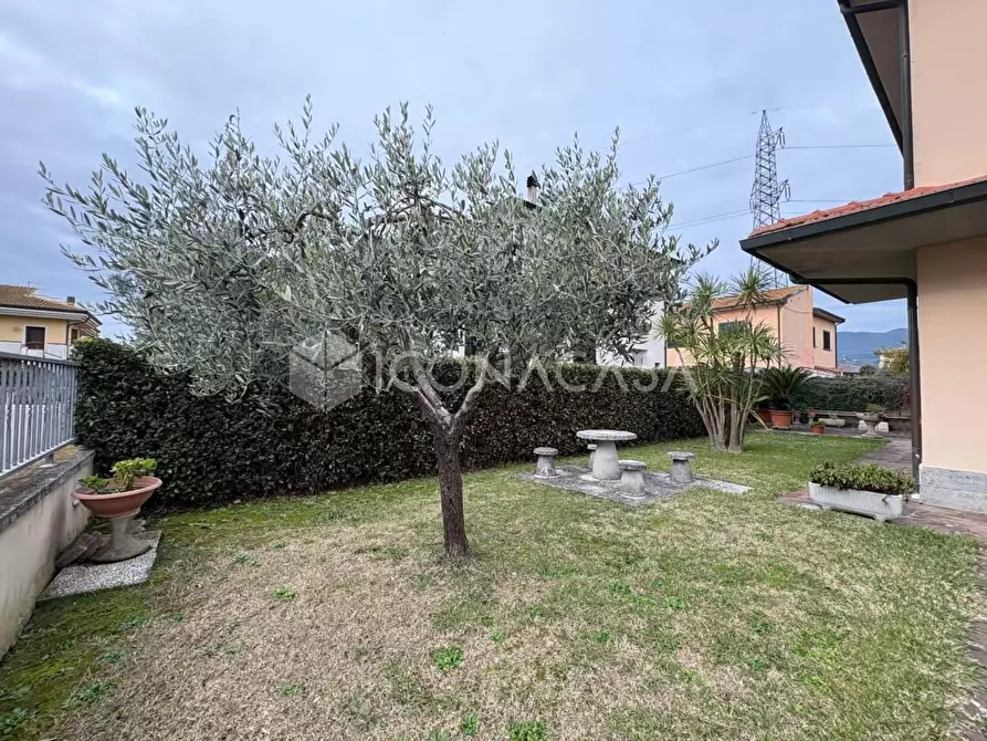 Immagine 73 di Villa in vendita  a Calcinaia