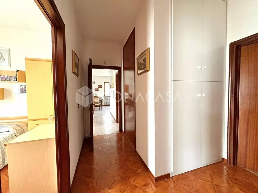 Immagine 35 di Villa in vendita  a Calcinaia