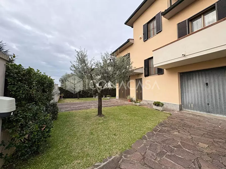 Immagine 66 di Villa in vendita  a Calcinaia